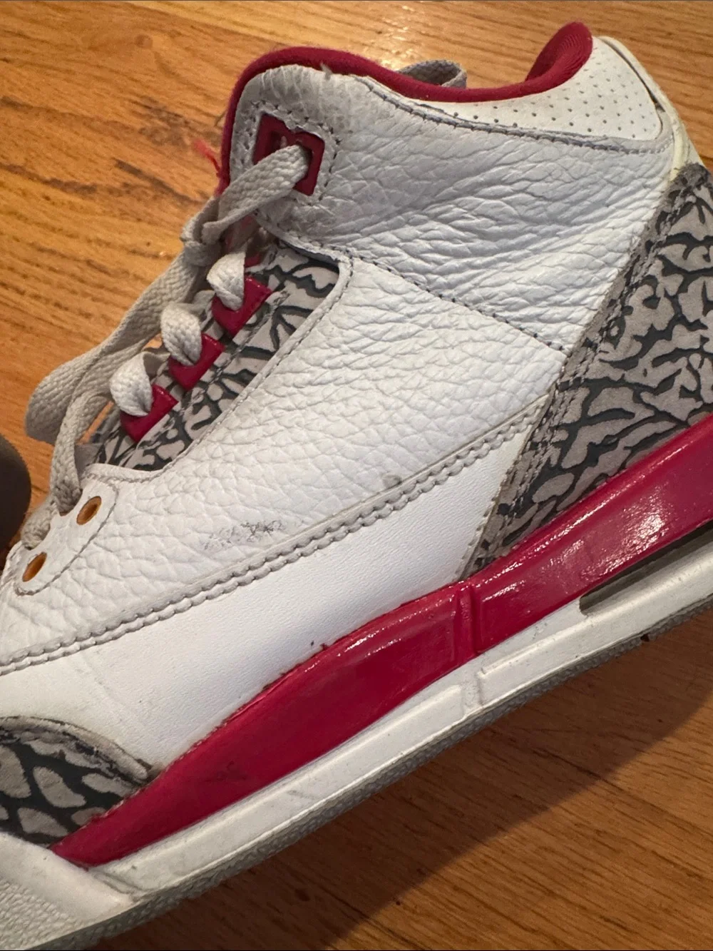 Nike Air Jordan 3 Retro ‘Cardinal Red’